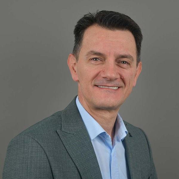 Dr. Leandrit Mehmeti