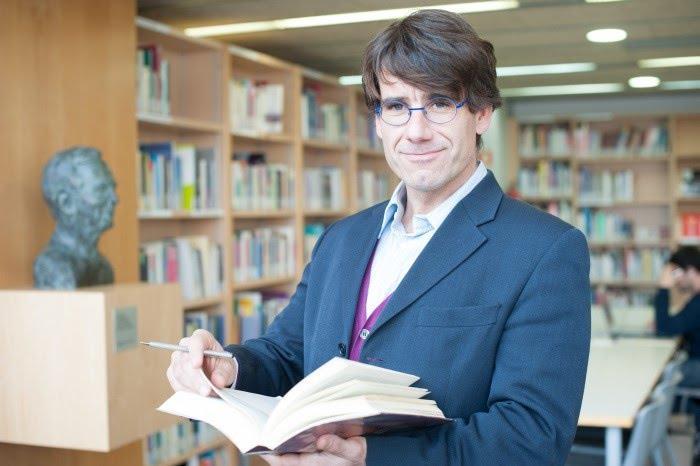 Dr. Salvador Simó